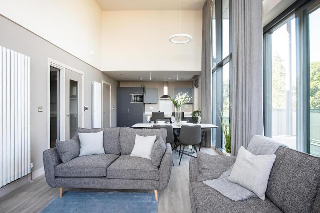 Appartement Skyline Serenity: Exquisite 3-bedroom Ultra-luxury Penthouse